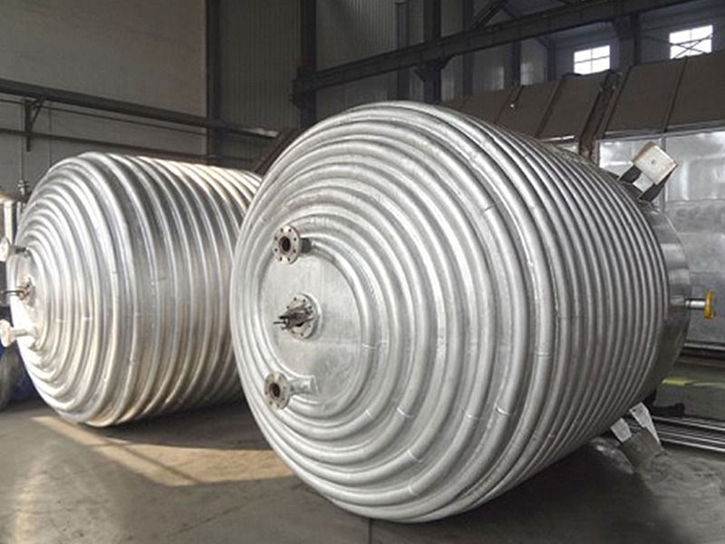 閉式不銹鋼反應(yīng)釜 外半圓管(1).jpg